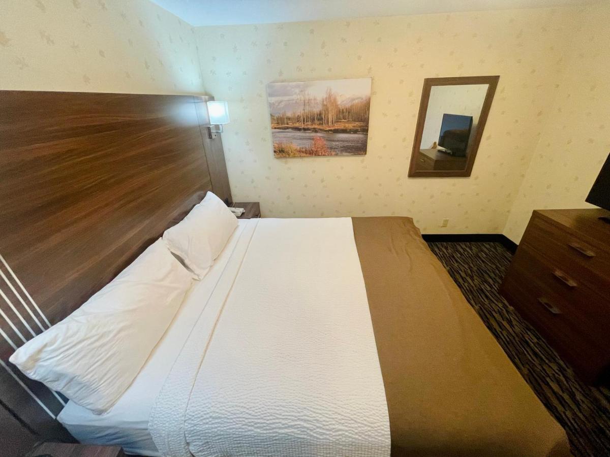 Stanford Hotel 3*