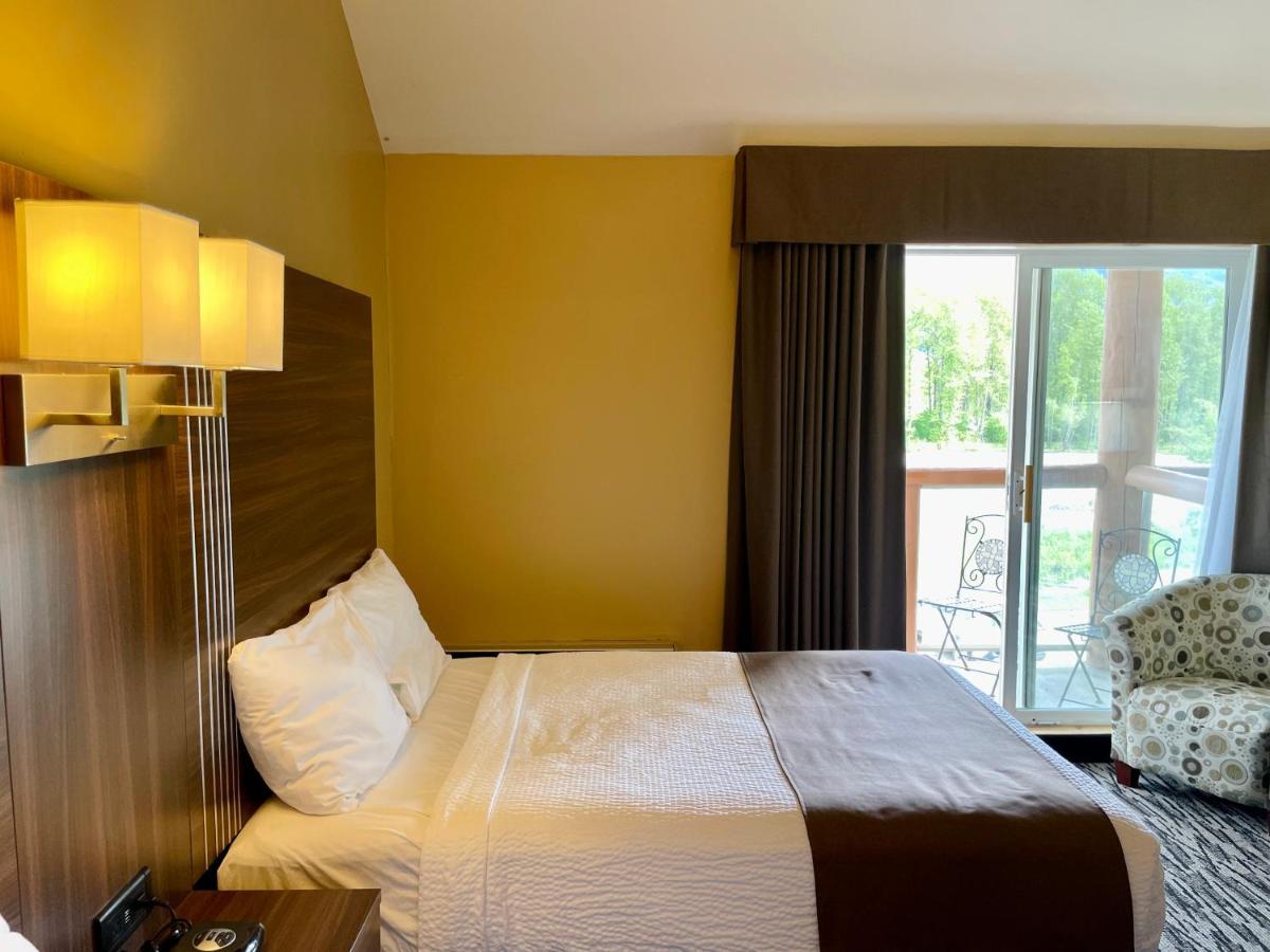 Hotel Stanford
