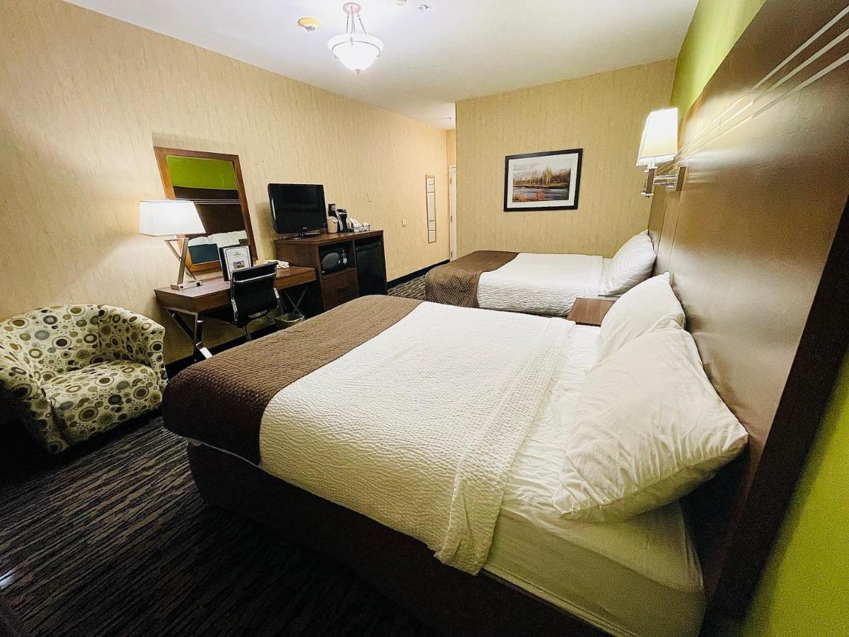 Stanford Hotel 3*