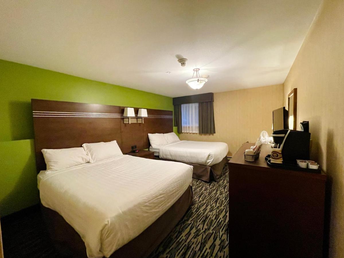 Hotel Stanford